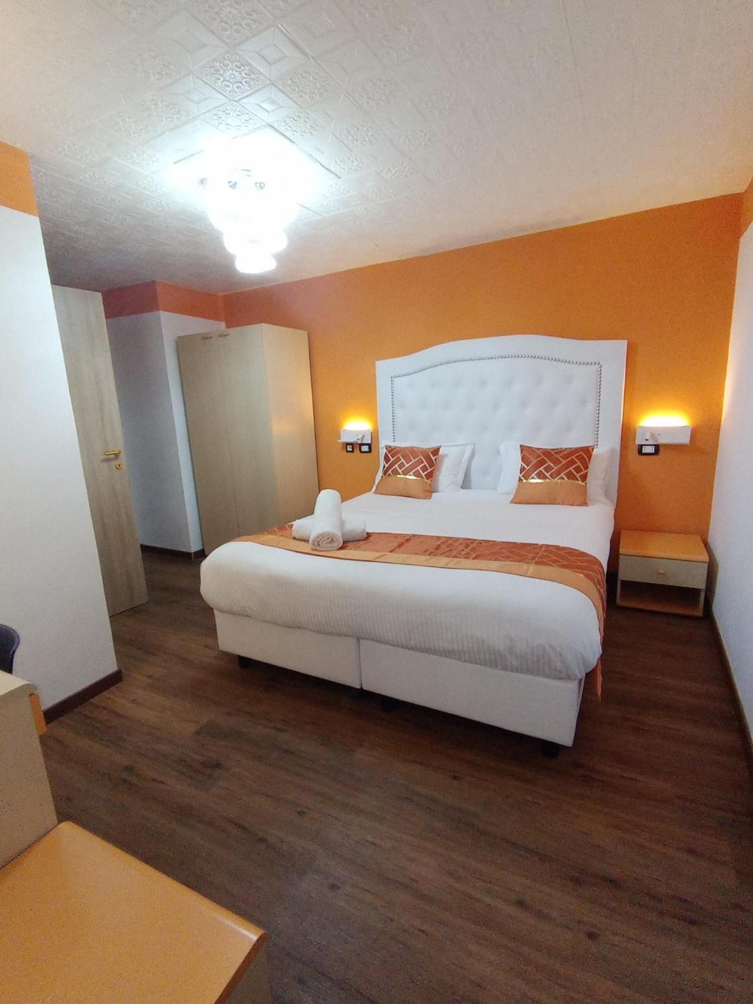 Hotel Veronese Cenova Dış mekan fotoğraf